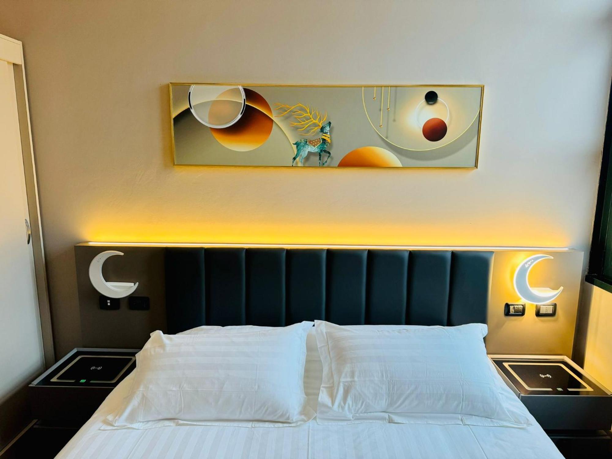 Hotel Royal Faenza Exteriör bild